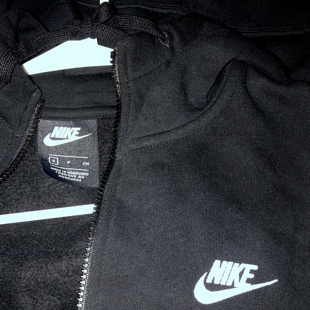 Nike sweatshirt
